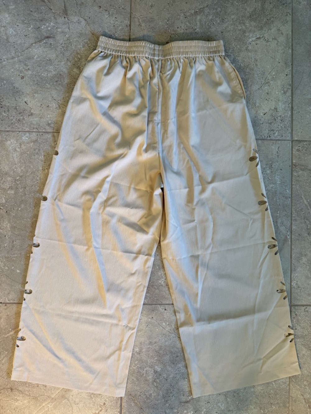 CUPSHE Enlightening Beige Pants Women’s Flowy Floral Drawstring - XL - NWT - Picture 6 of 15